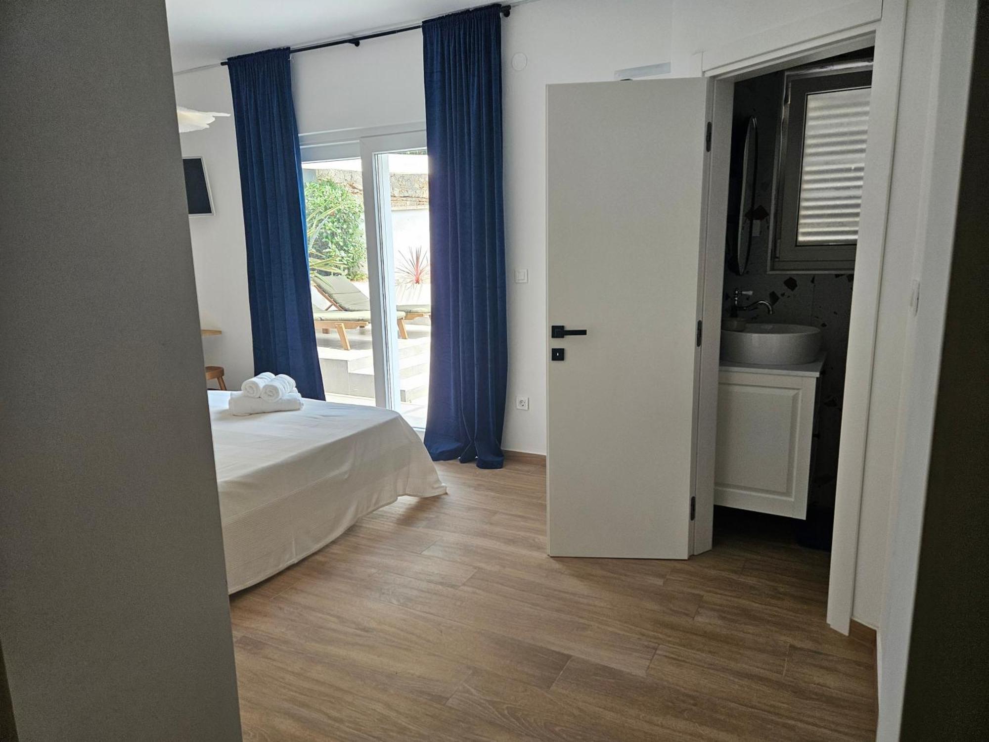 Apartment Maya Near The Beach Premantura Buitenkant foto